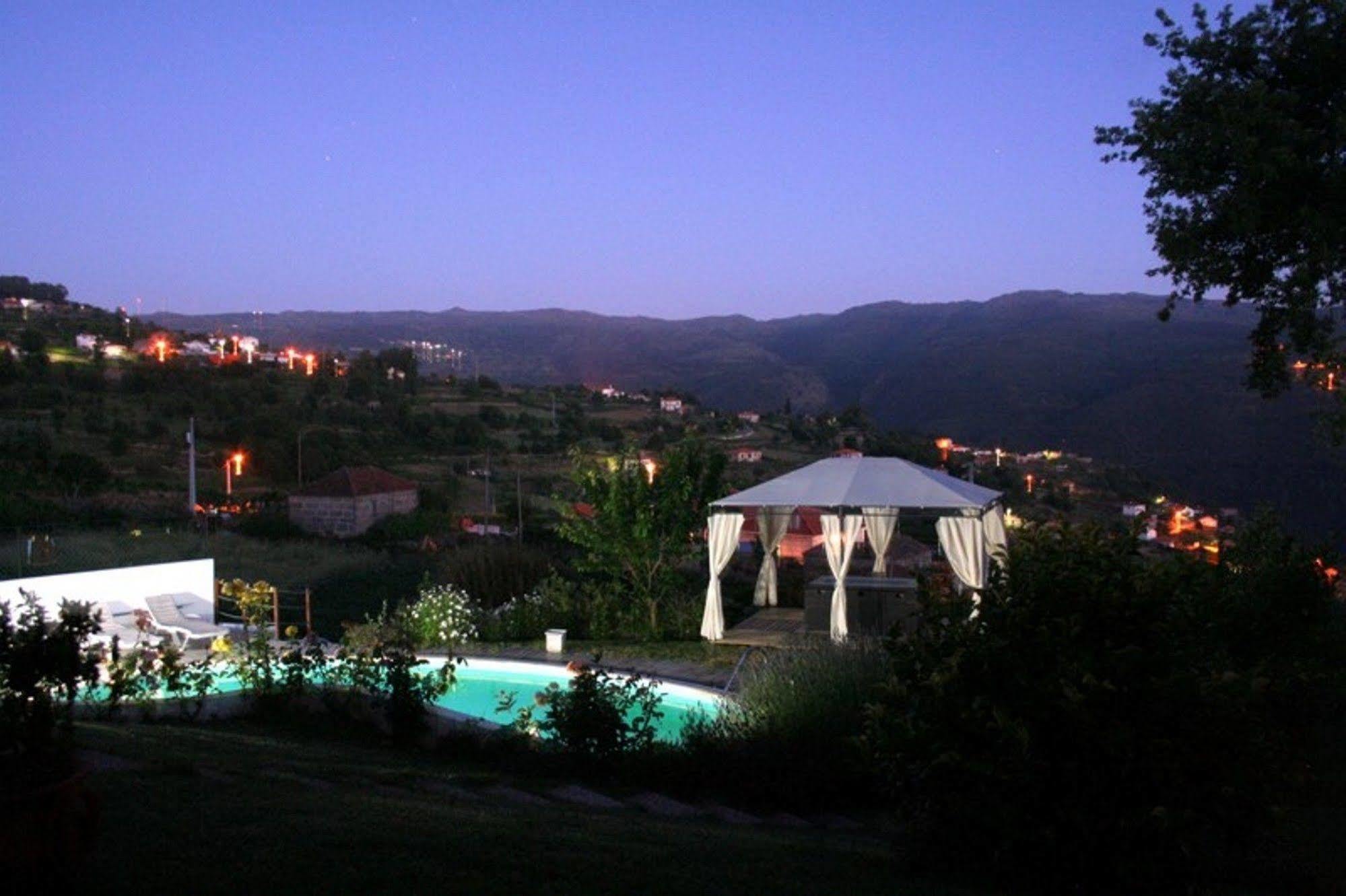 Villa Casa De Tapadeiro Resende Esterno foto
